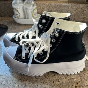 Chunky Black Converse Women’s 8.5